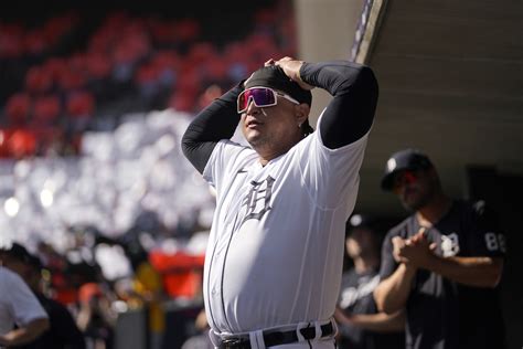 Miguel Cabrera and Terry Francona close careers as Tigers beat Guardians 5-2